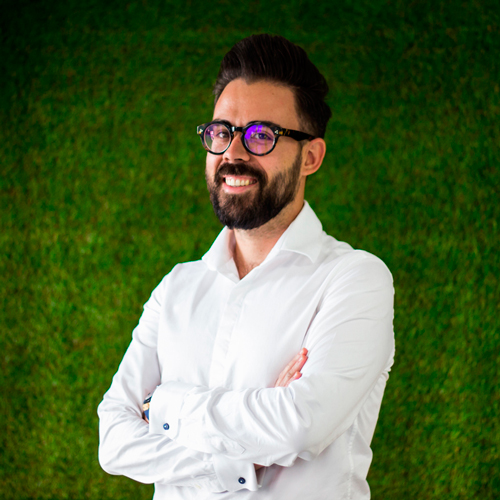 Leo Román Leo Román